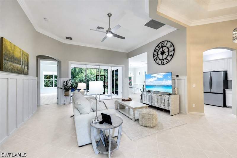3 bedroom SingleFamilyResidence at 16221 Parque Ln, Delasol, Naples — photo 2
