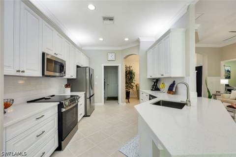 16221 Parque Ln, Naples FL - photo 8 of 20