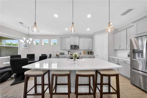 18698 Royal Hammock Blvd, Naples FL - photo 12 of 31