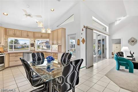 489 Adirondack Ct, Marco Island FL - photo 11 of 37