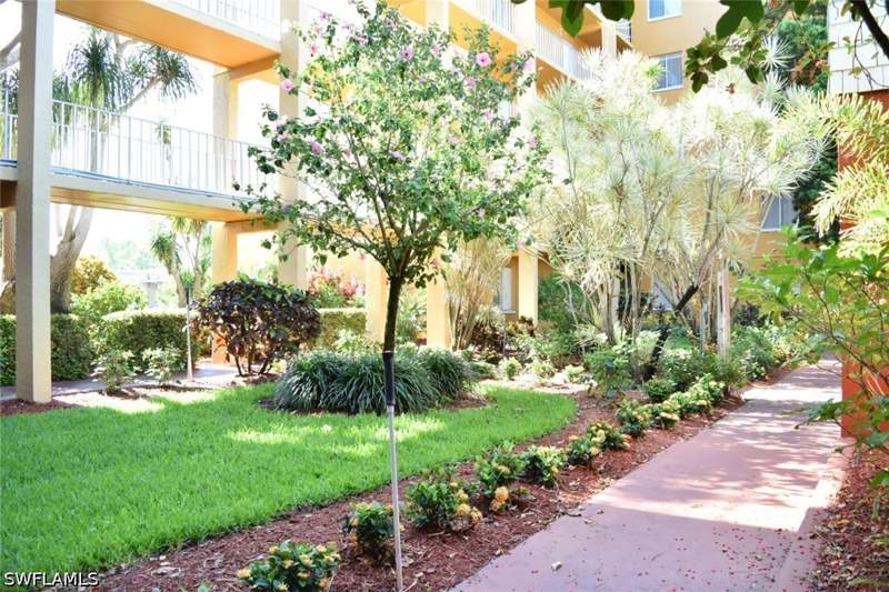 2 bedroom Condominium at 2366 E Mall Dr 211, Towers Condo, Fort Myers — photo 2