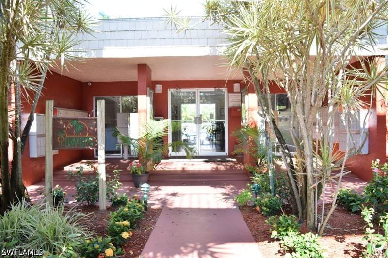 2 bedroom Condominium at 2366 E Mall Dr 211, Towers Condo, Fort Myers — photo 3