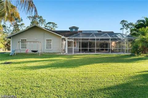 6011 Sea Grass Ln, Naples FL - photo 8 of 37