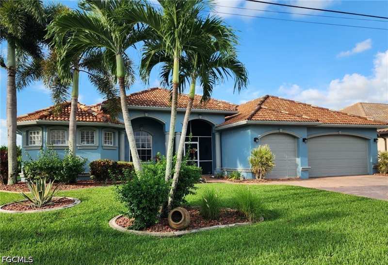 3 bedroom SingleFamilyResidence at 228 SE 30th Ter, Cape Coral, Cape Coral — photo 1
