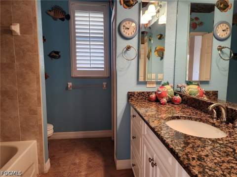 228 SE 30th Ter, Cape Coral FL - photo 16 of 33
