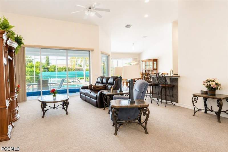 3 bedroom SingleFamilyResidence at 228 SE 30th Ter, Cape Coral, Cape Coral — photo 4