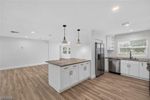 4957 Sorrento Ct, Cape Coral FL - photo 14 of 48