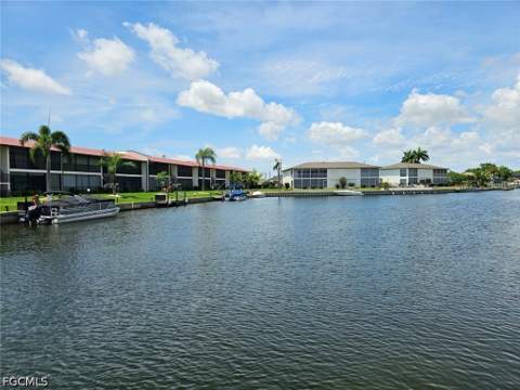 4722 SE 1st Pl 5, Cape Coral FL - photo 8 of 50