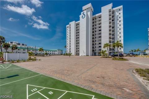 6400 Estero Blvd 1101, Fort Myers Beach FL - photo 9 of 50