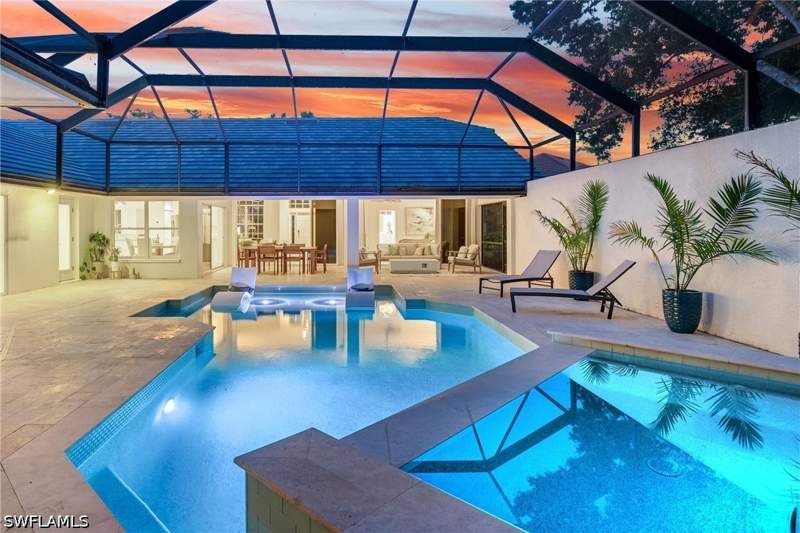 6 bedroom SingleFamilyResidence at 8058 Vera Cruz Way, Monterey, Naples — photo 3