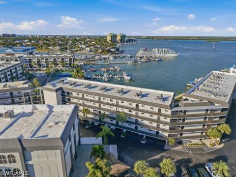 1023 Anglers Cv E304, Marco Island FL - photo 15 of 31