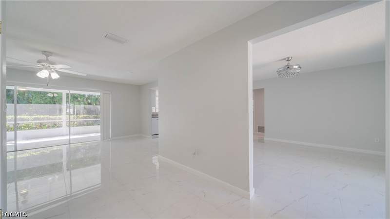 3 bedroom SingleFamilyResidence at 5657 Eichen Cir E, Sunset Cove, Fort Myers — photo 4