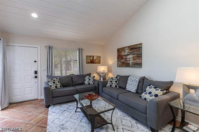 2 bedroom Townhouse at 12964 Elm Creek Ct, Sandalwood Estates, Fort Myers — photo 5