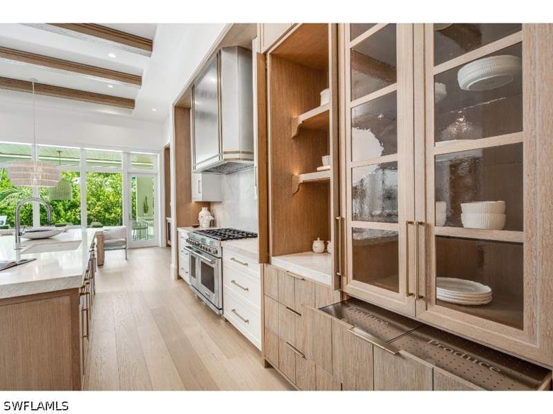 4 bedroom SingleFamilyResidence at 725 Pectin Rd, Coquina Sands, Naples — photo 5