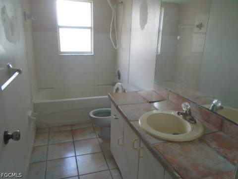 129 SW Trafalgar Pkwy, Cape Coral FL - photo 9 of 9