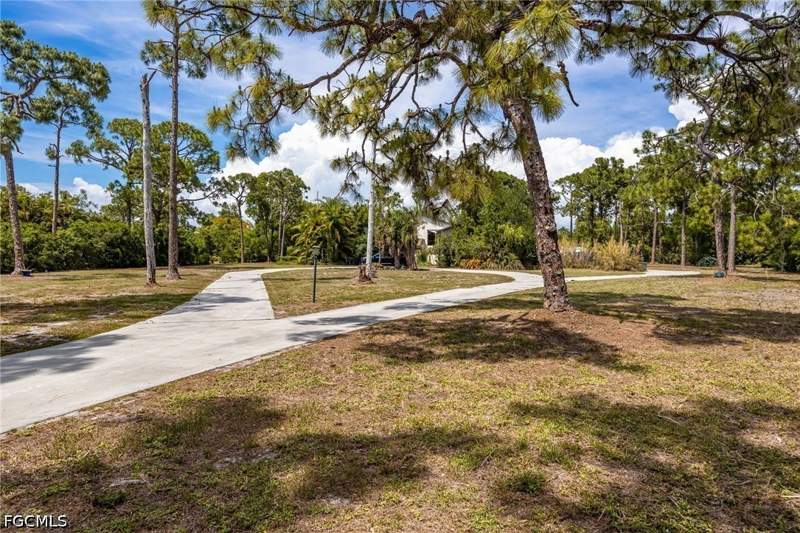3 bedroom SingleFamilyResidence at 13746 Brynwood Ln, Brynwood, Fort Myers — photo 4
