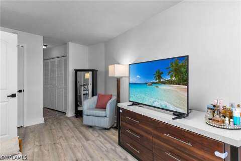 1011 Anglers Cv H403, Marco Island FL - photo 13 of 44