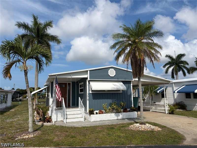 2 bedroom ManufacturedHome at 376 Verna Ave, Thunderbird Mobile Homes, Fort Myers — photo 1