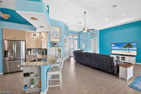 2334 SW Trafalgar Pkwy, Cape Coral FL - photo 13 of 45