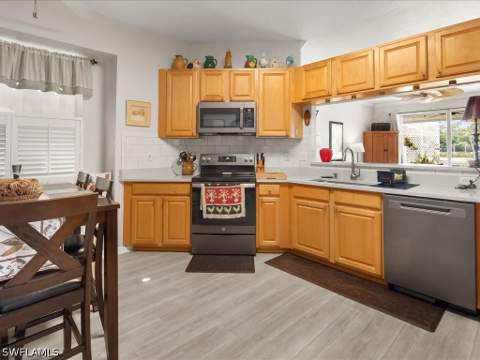 7730 Haverhill Ct, Naples FL - photo 13 of 38