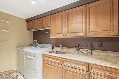 8471 Abbington Cir 1111, Naples FL - photo 15 of 21