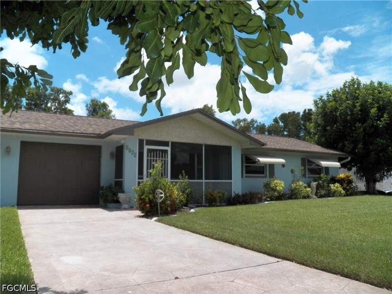 3 bedroom SingleFamilyResidence at 1768 Coral Point Dr, Coral Point Unrec, Cape Coral — photo 3