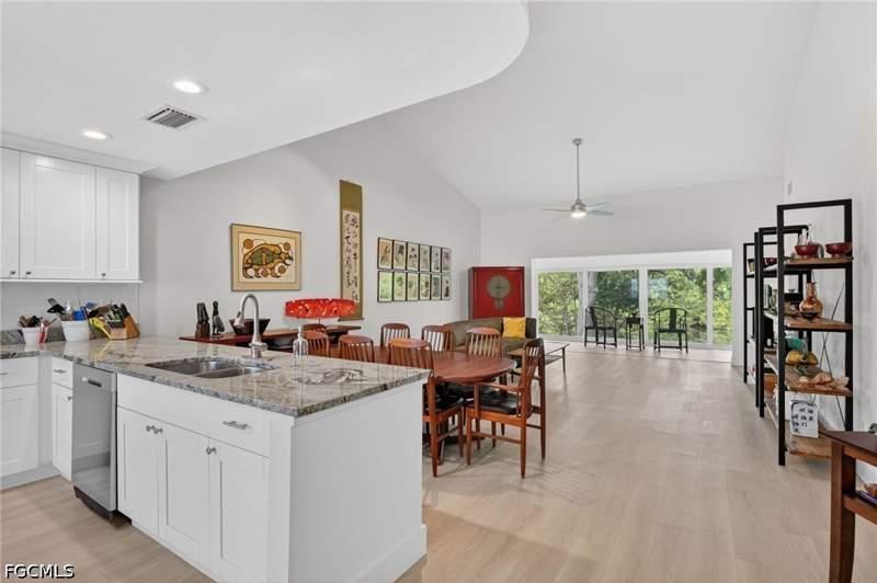 3 bedroom Attached at 15371 River Vista Dr 803, Village Of Indian Creek, North Fort Myers — photo 4
