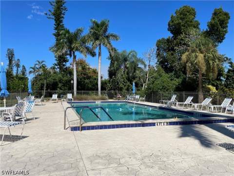6184 Michelle Way 213, Fort Myers FL - photo 11 of 18