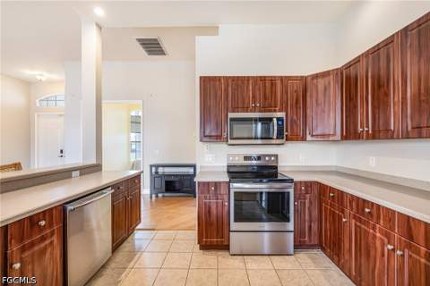 4011 SW 16th Pl, Cape Coral FL - photo 11 of 45