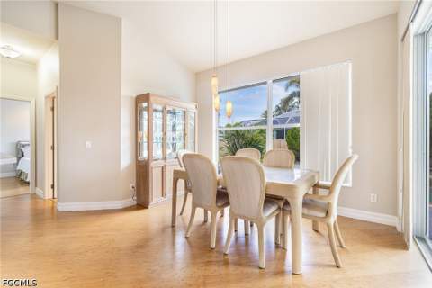 4011 SW 16th Pl, Cape Coral FL - photo 9 of 45