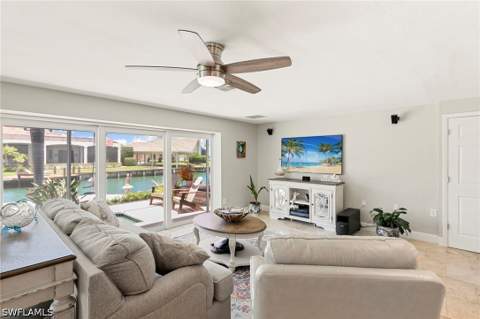 1784 Wavecrest Ct, Marco Island FL - photo 20 of 47