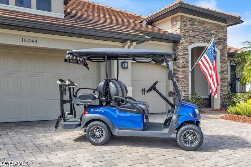 3 bedroom SingleFamilyResidence at 16044 Herons View Dr, Country Club, Alva — photo 3
