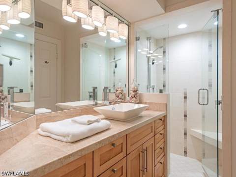 4551 Gulf Shore Blvd N 606, Naples FL - photo 11 of 17