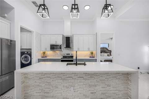 2724 NW 7th Pl, Cape Coral FL - photo 9 of 40