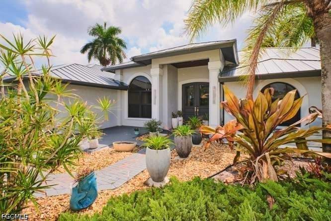 4 bedroom SingleFamilyResidence at 28505 Sombrero Dr, Spanish Wells, Bonita Springs — photo 2