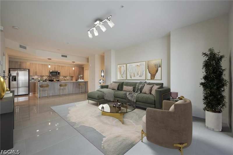 3 bedroom Condominium at 15901 Royal Pointe Ln 306, Royal Pointe, Fort Myers — photo 1