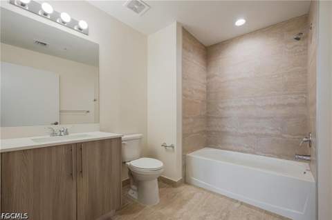 15901 Royal Pointe Ln 306, Fort Myers FL - photo 10 of 29