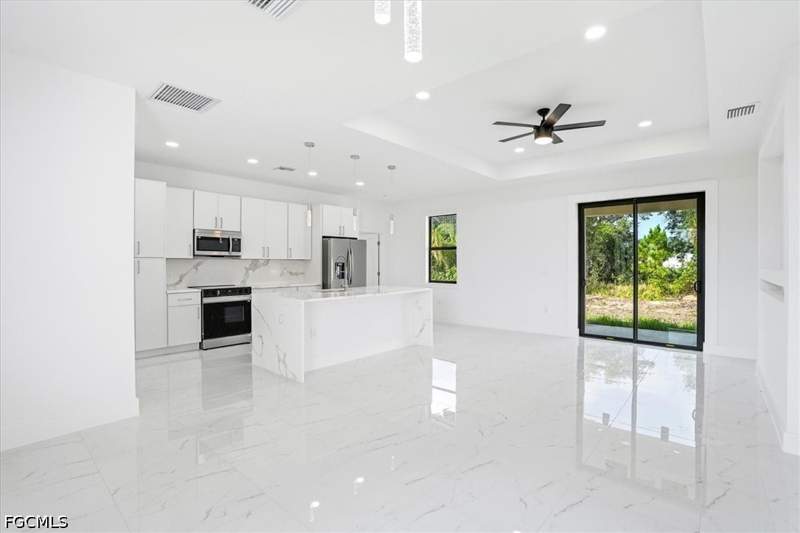 3 bedroom SingleFamilyResidence at 1919 Crawford Ave N, Lehigh Acres, Lehigh Acres — photo 5