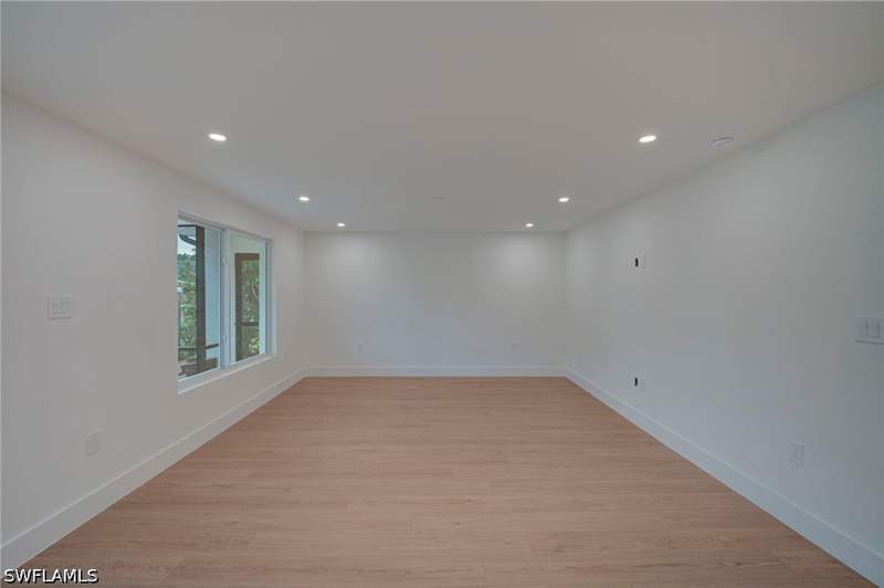 2 bedroom Condominium at 1379 Chesapeake Ave A4, Casa Granada, Naples — photo 4