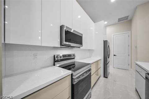 1901 Cedar Ave N, Lehigh Acres FL - photo 14 of 49