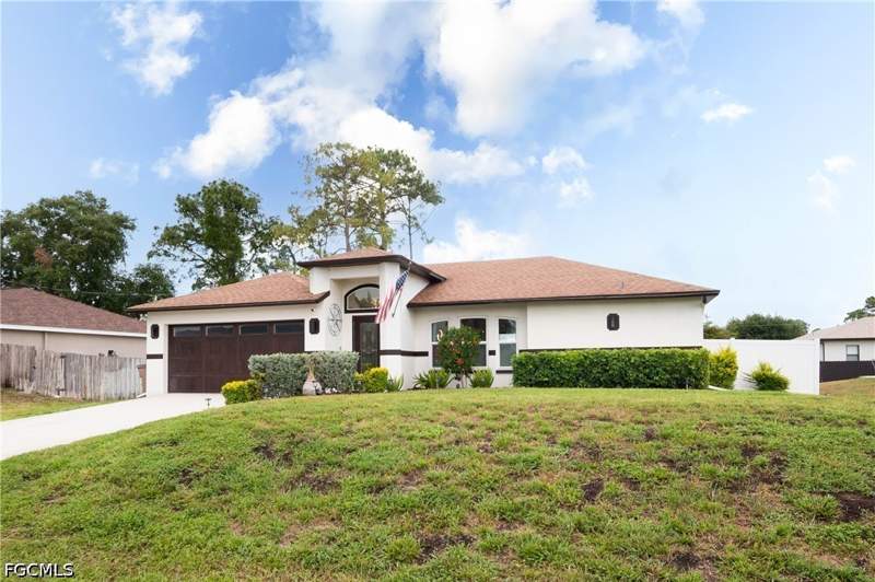 3 bedroom SingleFamilyResidence at 14241 Chancellor St, Buckingham Park, Fort Myers — photo 2