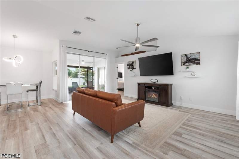 3 bedroom SingleFamilyResidence at 14241 Chancellor St, Buckingham Park, Fort Myers — photo 4