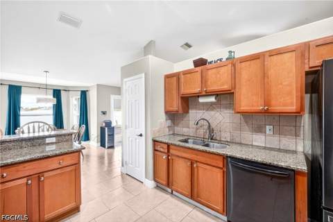 1417 NW 16th Pl, Cape Coral FL - photo 16 of 34