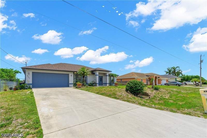 3 bedroom SingleFamilyResidence at 4207 30th St SW, Lehigh Acres, Lehigh Acres — photo 2