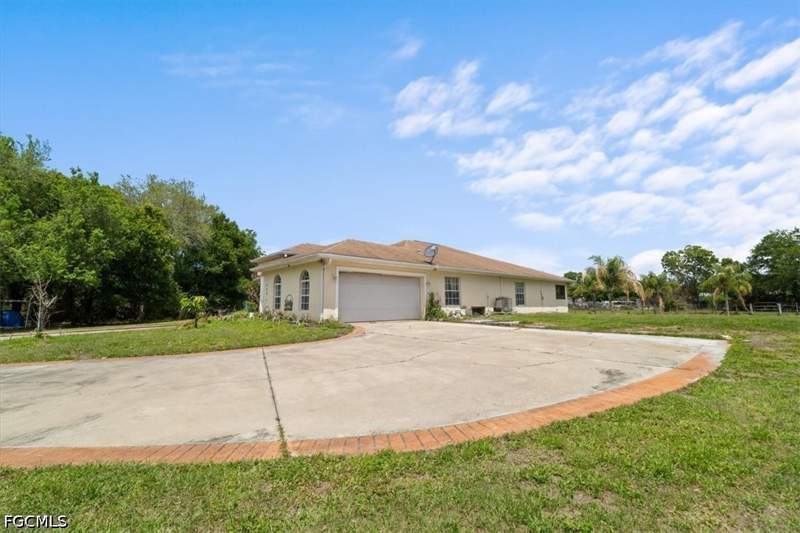 4 bedroom SingleFamilyResidence at 545 N Isora St, Montura, Clewiston — photo 3