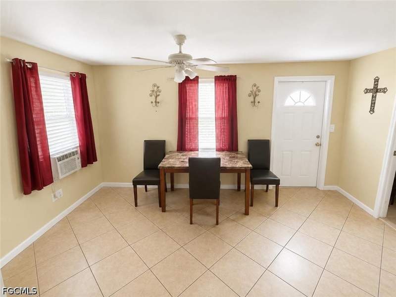 3 bedroom SingleFamilyResidence at 2204 Coronet St, Trailwinds, Fort Myers — photo 3