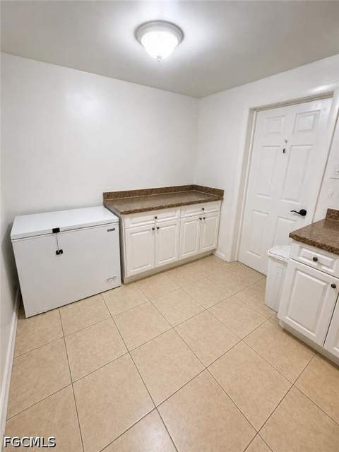 2204 Coronet St, Fort Myers FL - photo 8 of 18