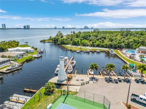 5664 Captain John Smith Loop, North Fort Myers FL - photo 19 of 41