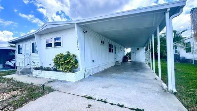 2 bedroom ManufacturedHome at 5664 Captain John Smith Loop, Old Bridge Village, North Fort Myers — photo 3