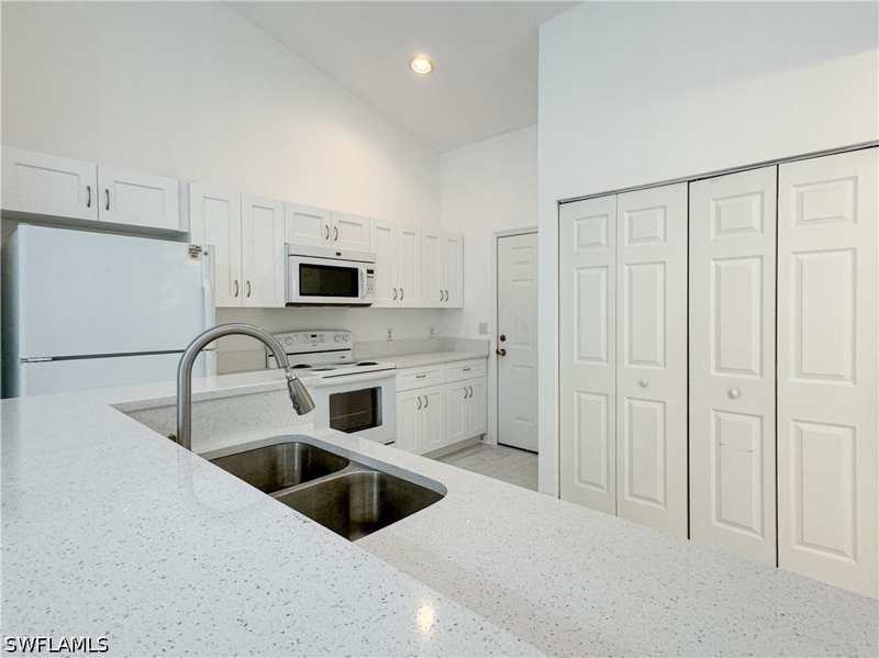 2 bedroom Attached at 6265 Vista Garden Way B, Vista Gardens, Naples — photo 1